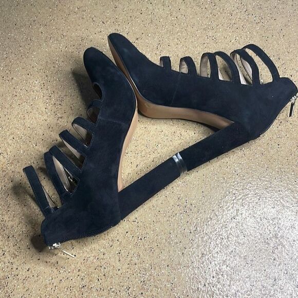 Vince Camuto Strappy Mary Jane Dalison Heels 6.5 - Picture 4 of 12
